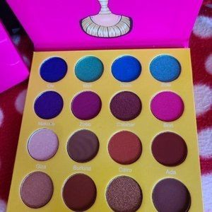 The Masquerade Mini Eyeshadow Palette by Juvia's